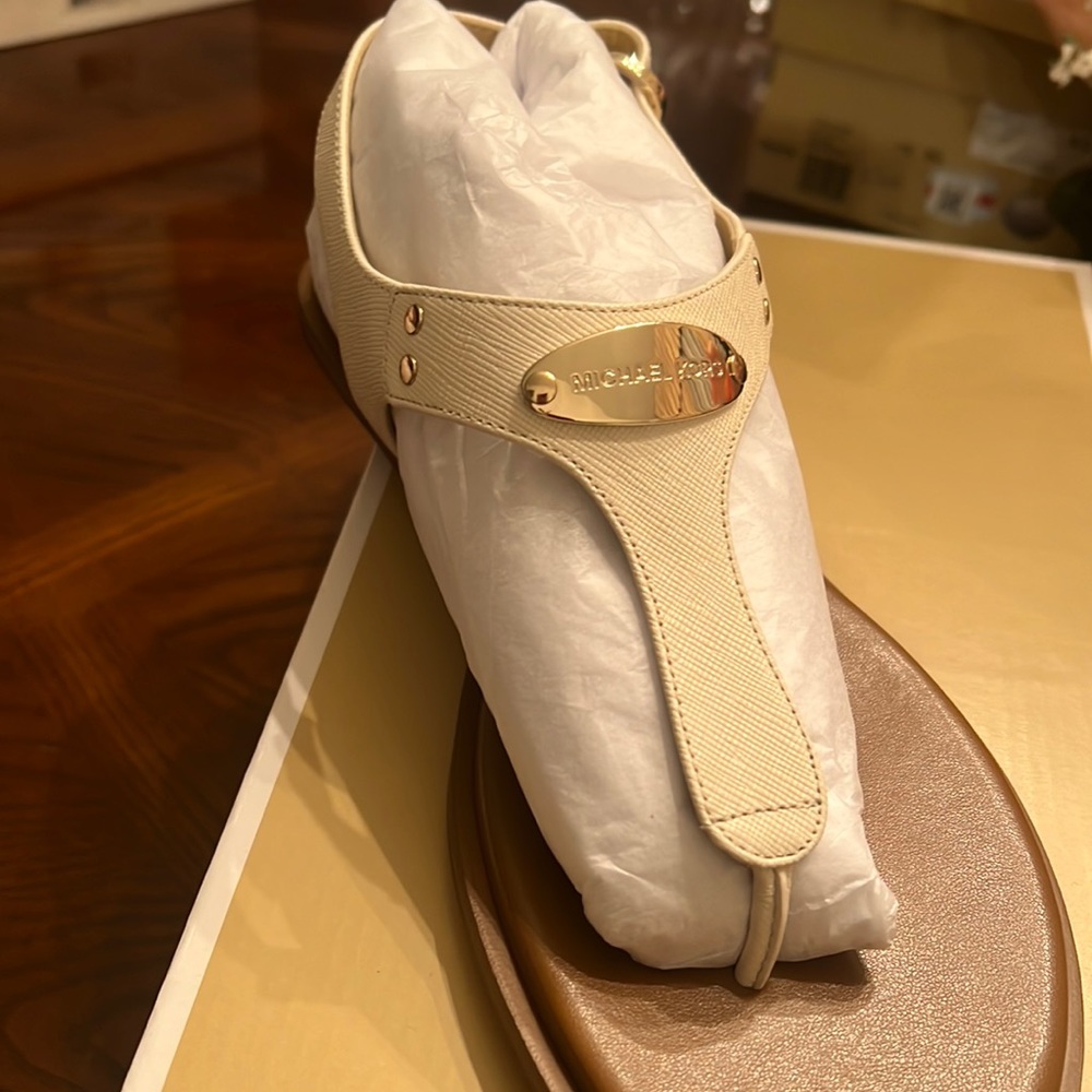 !NEW!MK plate sandal